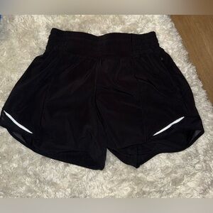 Lululemon Hotty Hot Short